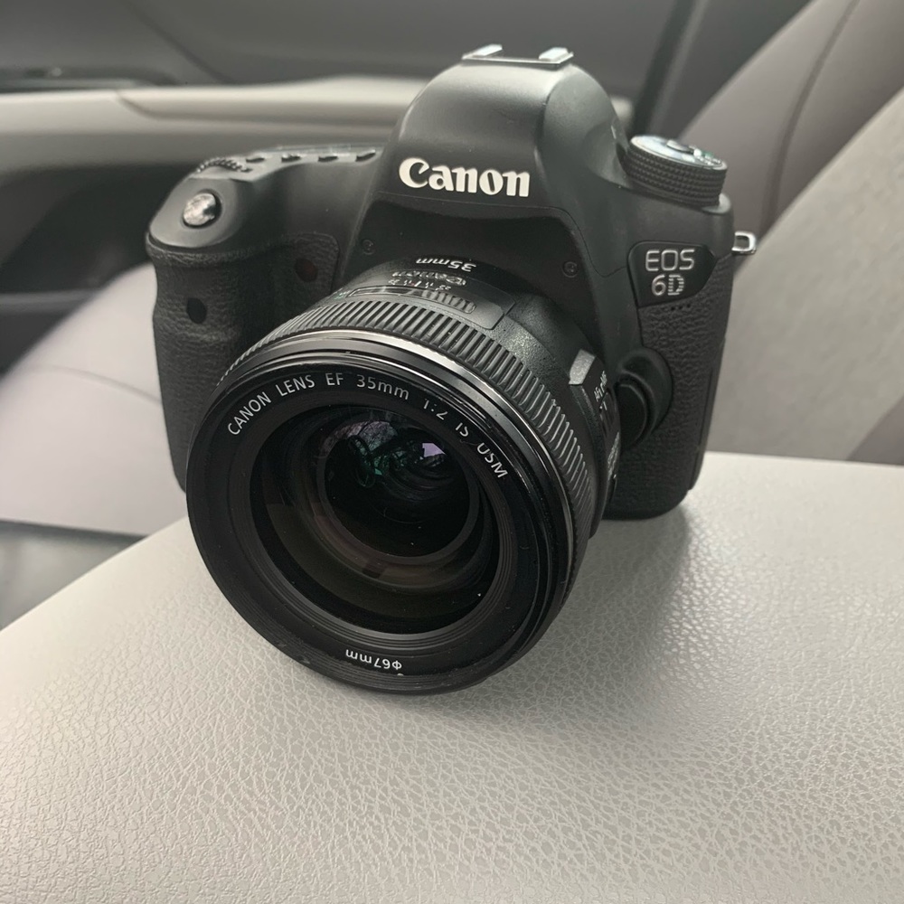 Canon EOS 6D with Canon 35mm wide angle lens 2.0.